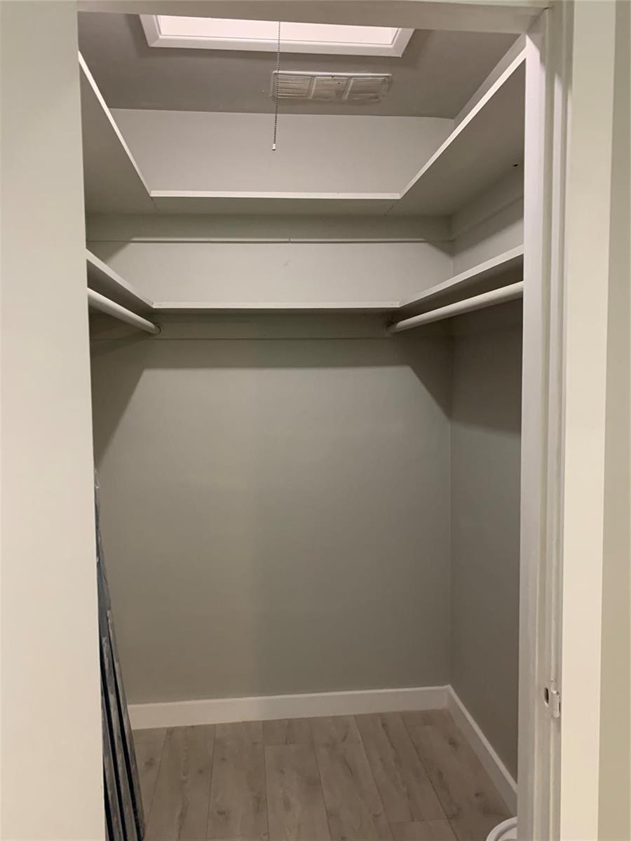   / 0 1144 sq. ft. $ 2026-05-28 0 foto