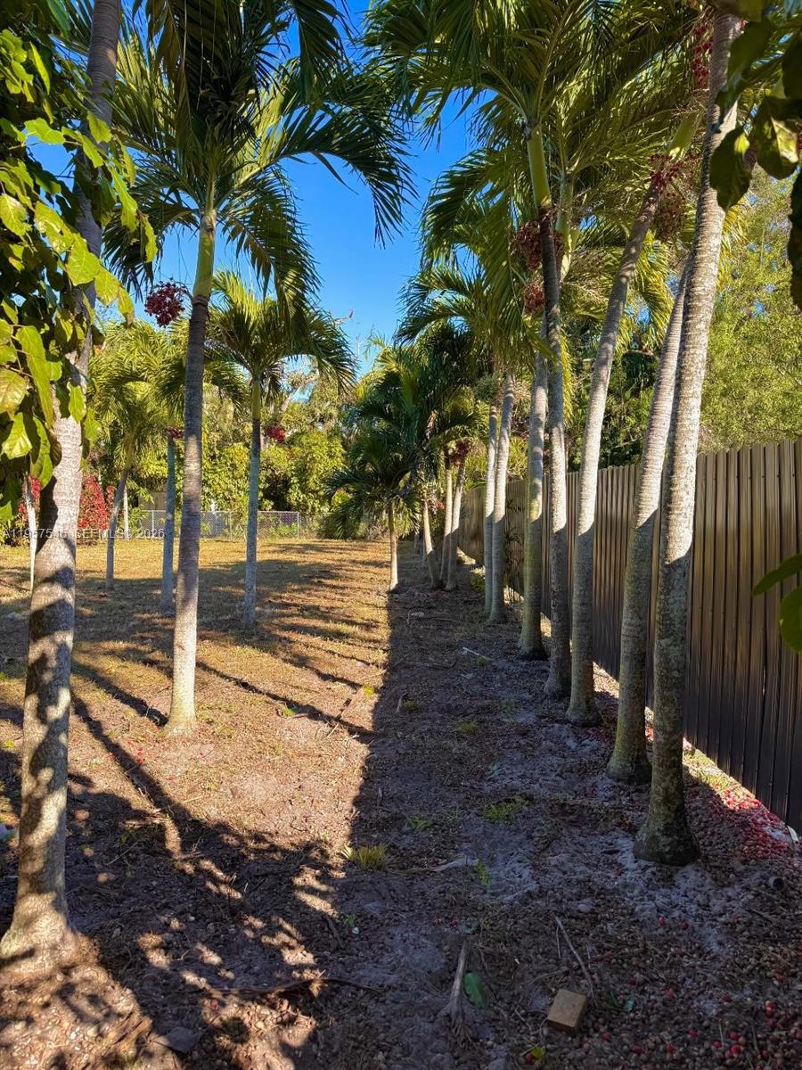   /  808 sq. ft. $ 2026-02-02 0 foto