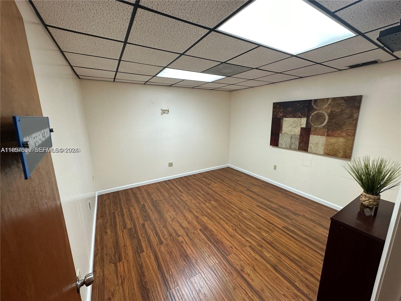H18  /   sq. ft. $ 2026-02-02 0 Photo