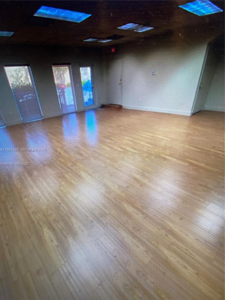 4  /   sq. ft. $ 2026-02-03 0 Photo