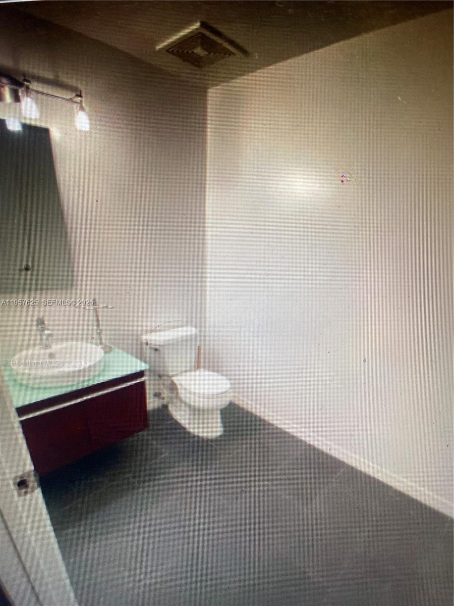 4  /   sq. ft. $ 2026-02-03 0 Photo