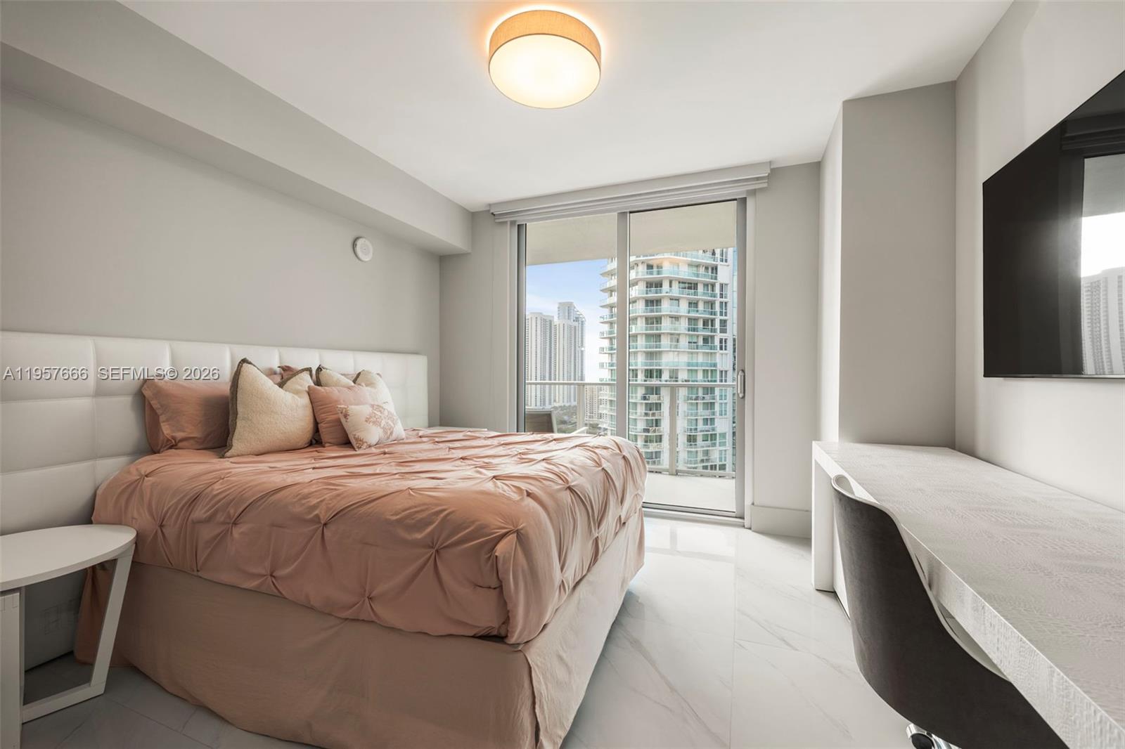 See details 4-2202 3 / 4 1892 sq. ft. $ 2026-02-03 0 Photo