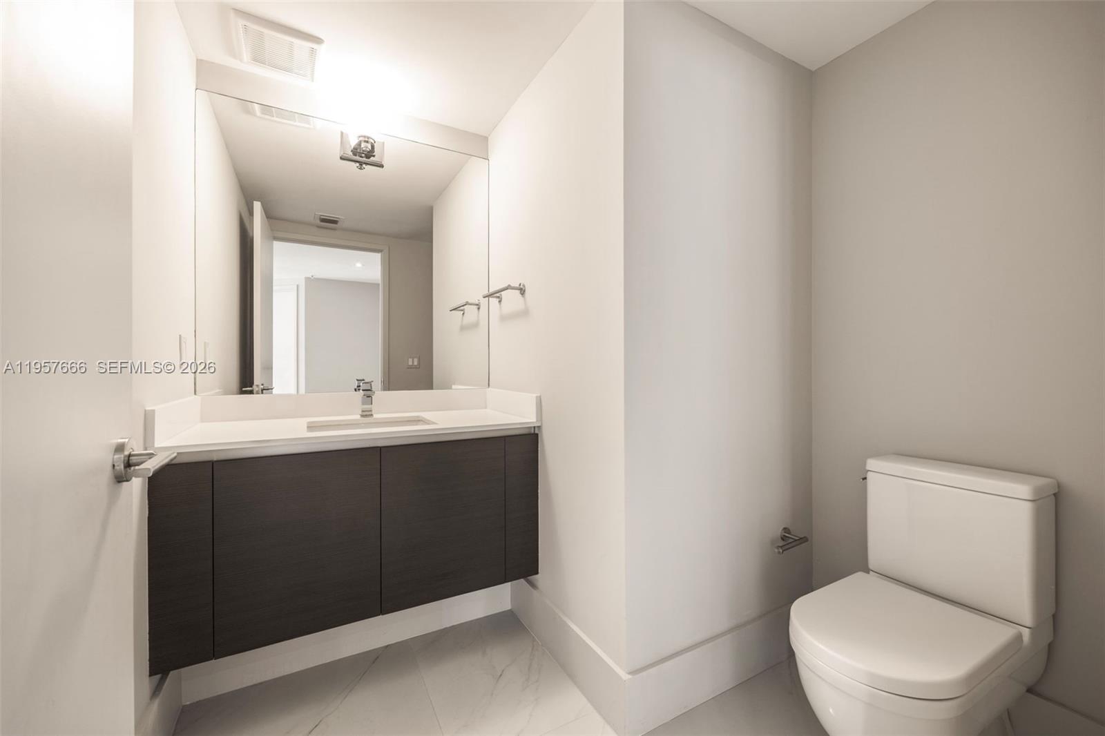 See details 4-2202 3 / 4 1892 sq. ft. $ 2026-02-03 0 Photo