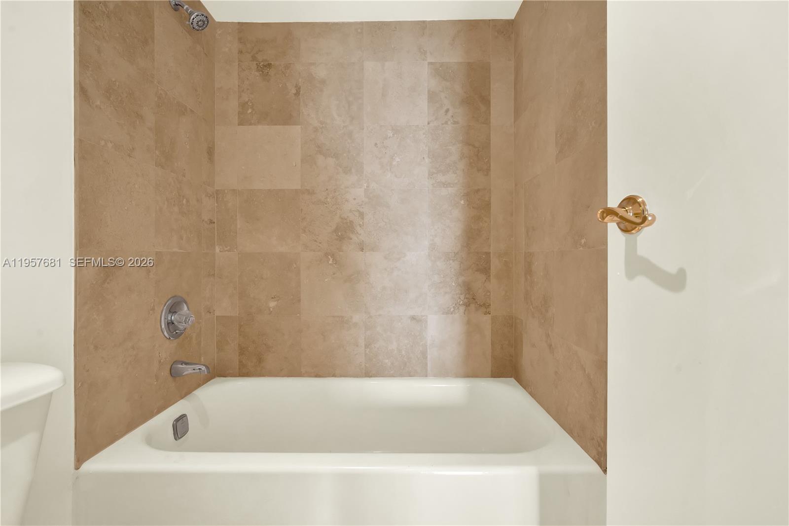 1222 2 / 2 1357 sq. ft. $ 2026-02-03 0 foto