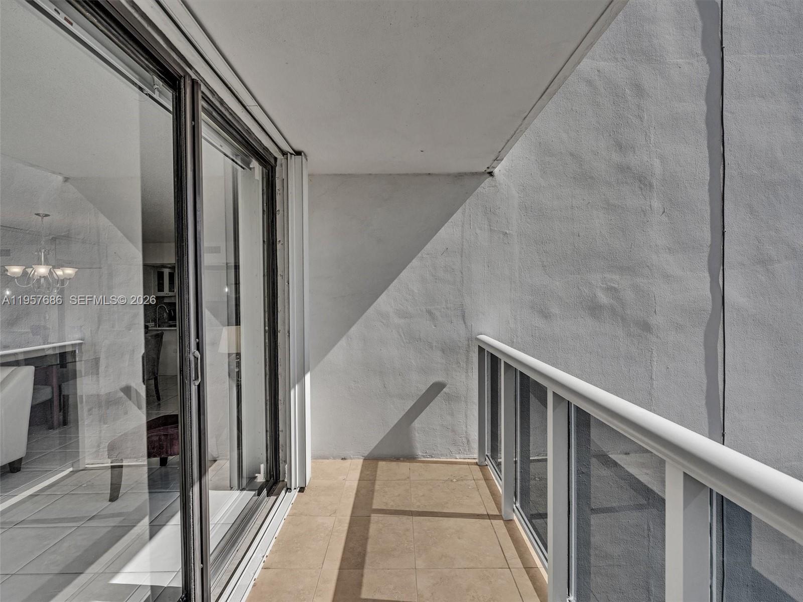 Photo of 3675 Country Club Dr  #609, Aventura, Florida, 33180 - 