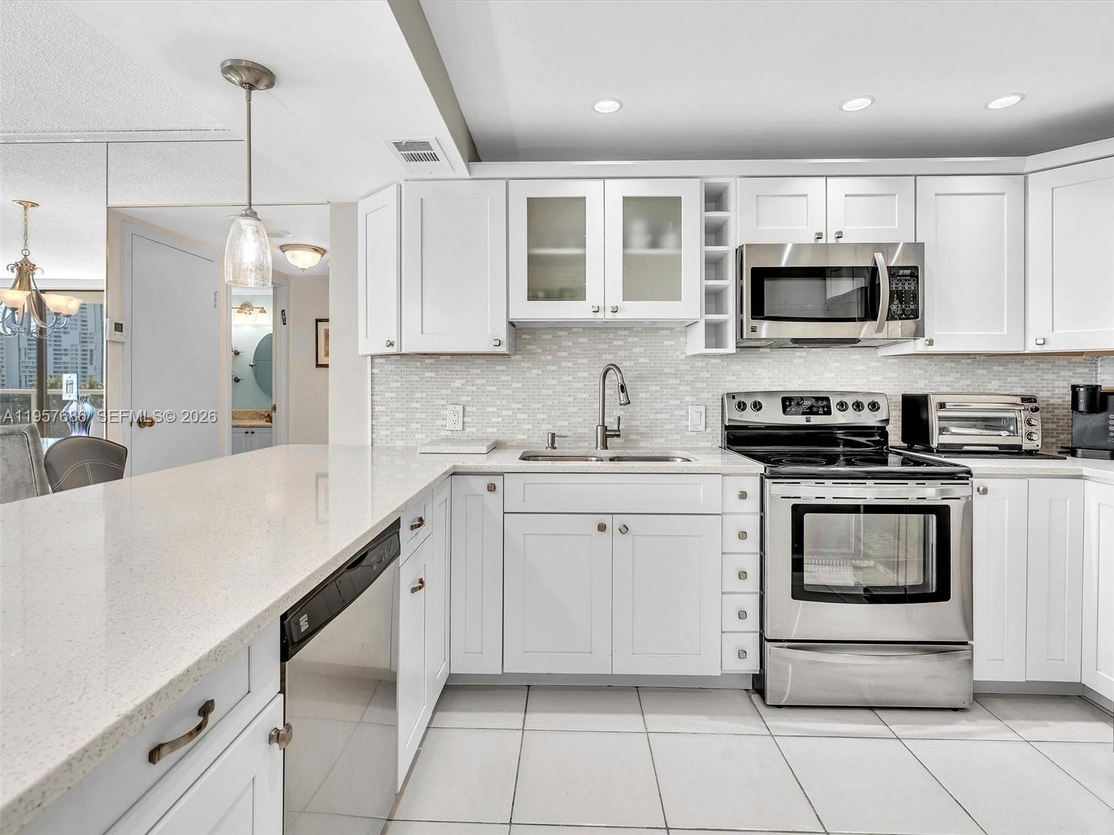 Photo of 3675 Country Club Dr  #609, Aventura, Florida, 33180 - 