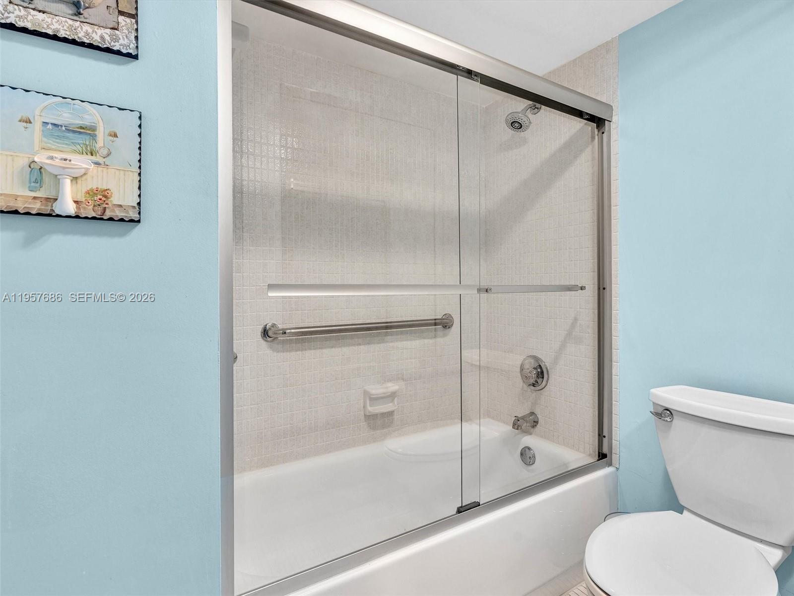 Photo of 3675 Country Club Dr  #609, Aventura, Florida, 33180 - 