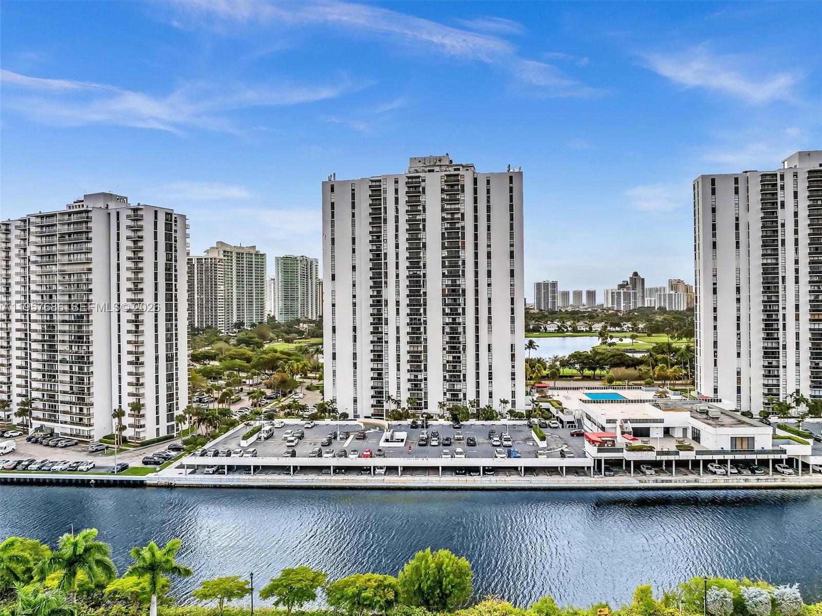 Photo of 3675 Country Club Dr  #609, Aventura, Florida, 33180 - 