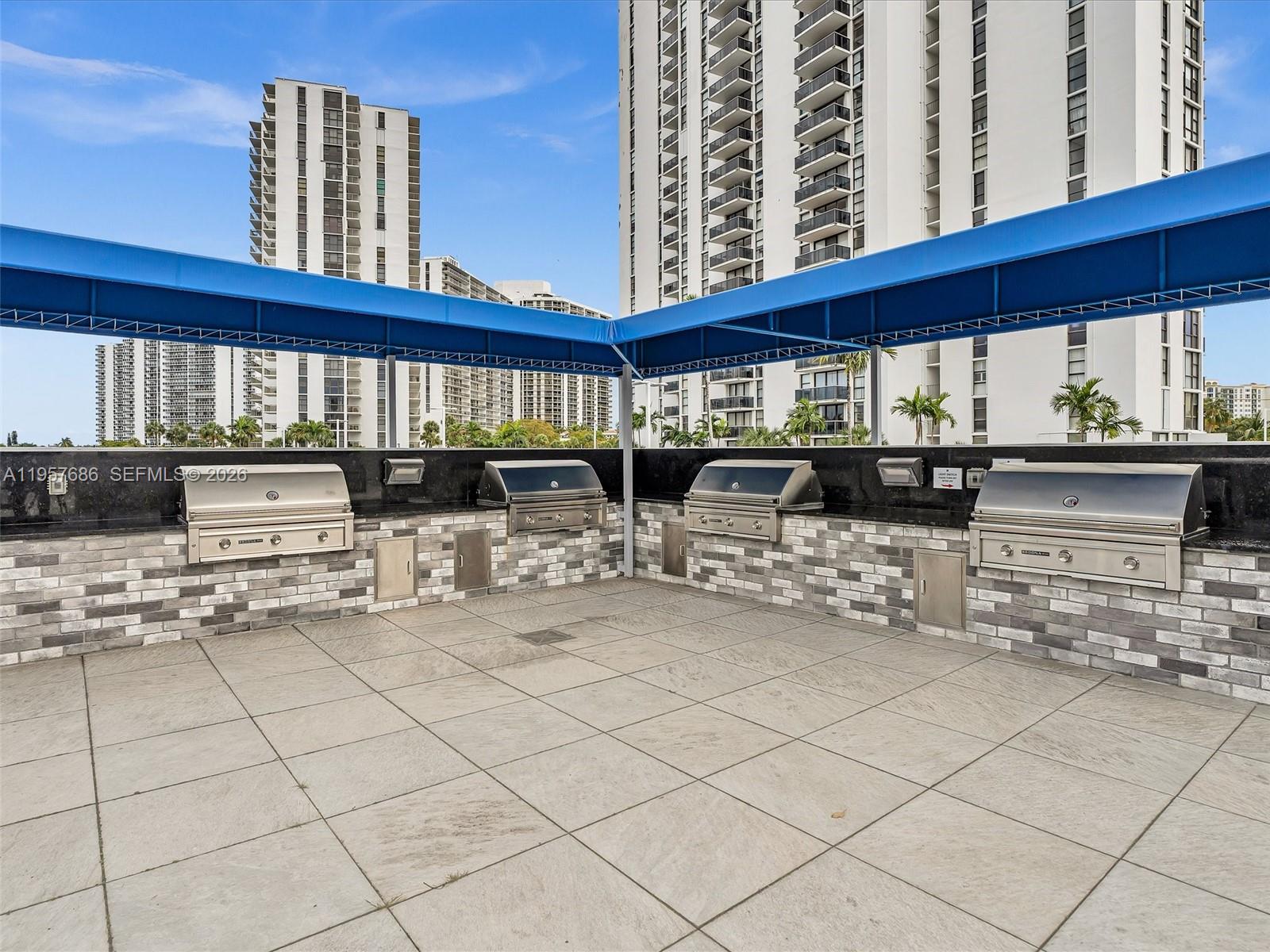 Photo of 3675 Country Club Dr  #609, Aventura, Florida, 33180 - 