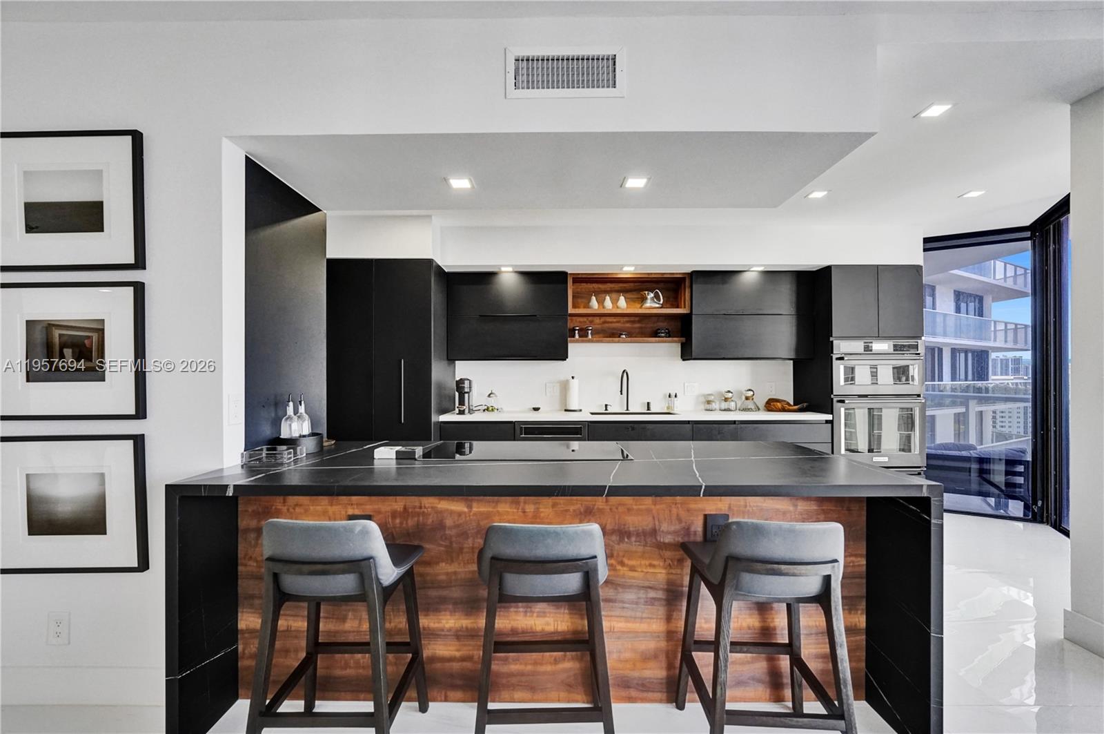 Photo of 20281 Country Club Dr  #1503, Aventura, Florida, 33180 - 