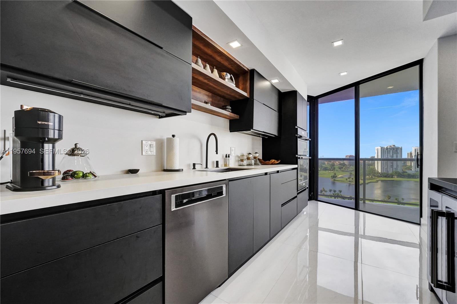 Photo of 20281 Country Club Dr  #1503, Aventura, Florida, 33180 - 