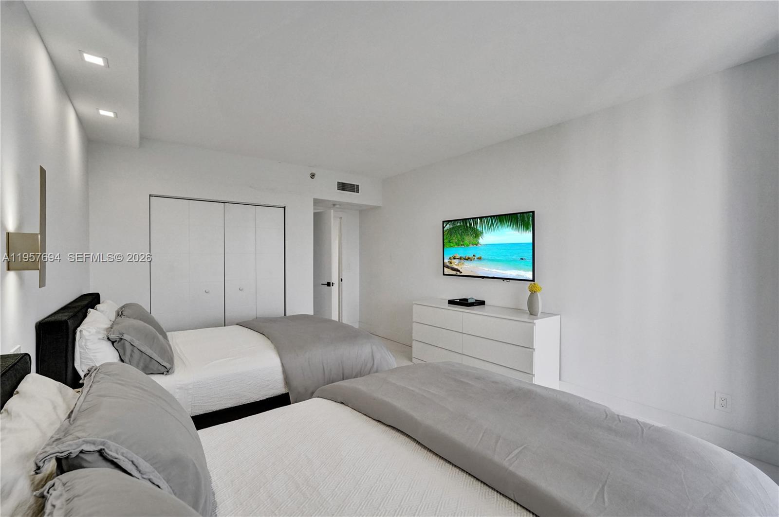 Photo of 20281 Country Club Dr  #1503, Aventura, Florida, 33180 - 