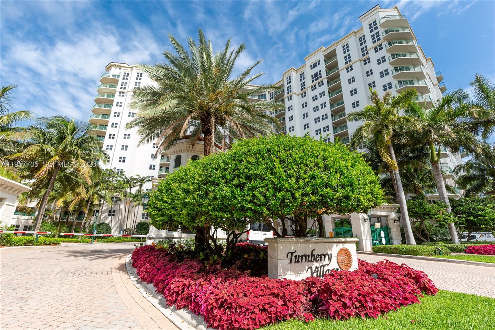 Photo of 20000 Country Club Dr  #402, Aventura, Florida, 33180 - 