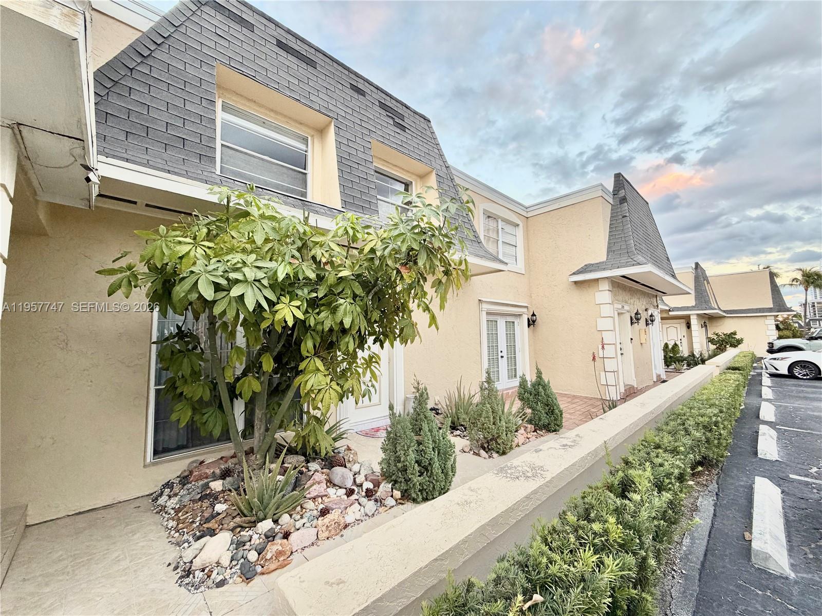 Photo of 2203 7th St  #14, Hallandale Beach, Florida, 33009 - 