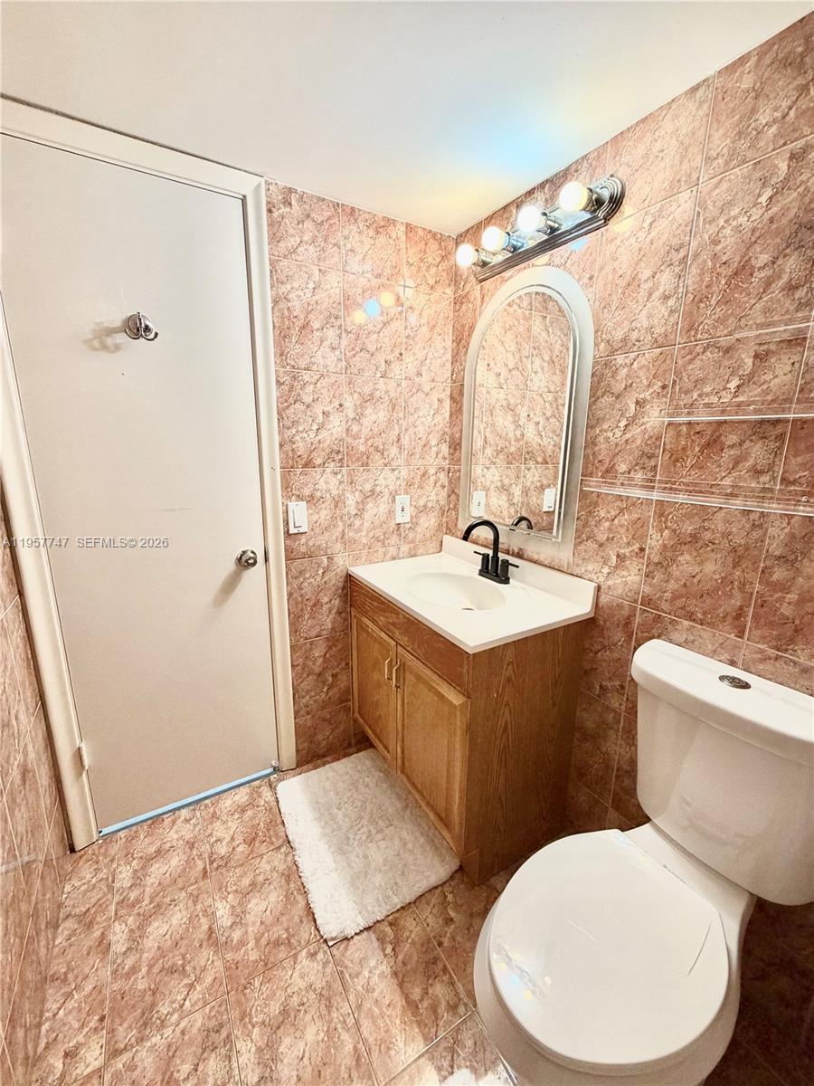 Photo of 2203 7th St  #14, Hallandale Beach, Florida, 33009 - 