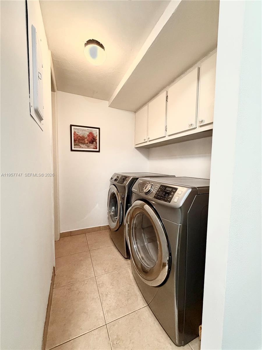 Photo of 2203 7th St  #14, Hallandale Beach, Florida, 33009 - 