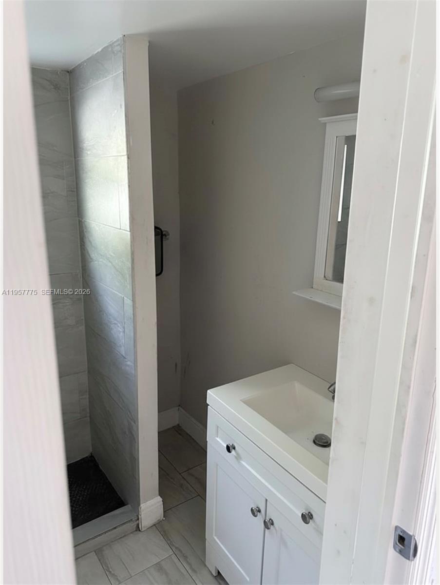   /  1005 sq. ft. $ 2026-02-03 0 Photo