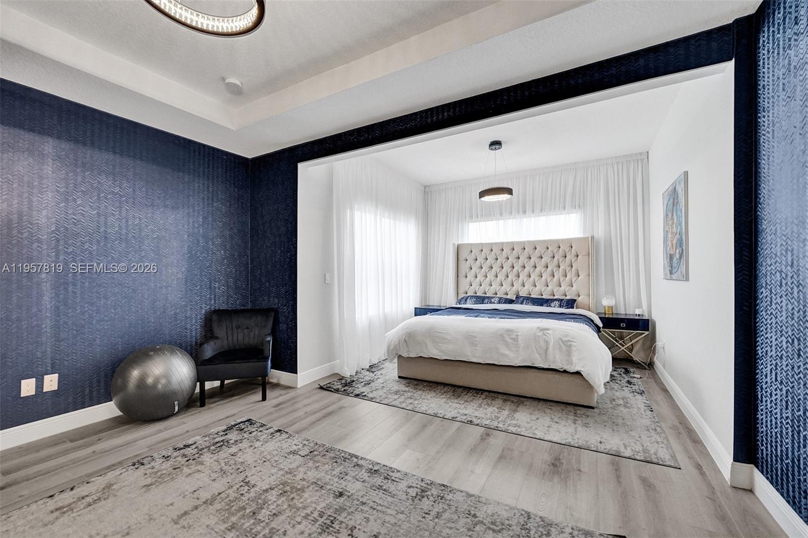 1033 3 / 3 2104 кв.футов $ 2026-02-03 0 Фото