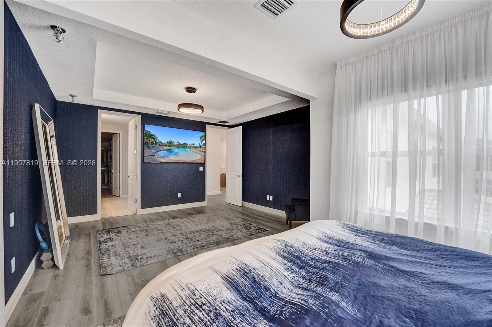 1033 3 / 3 2104 кв.футов $ 2026-02-03 0 Фото