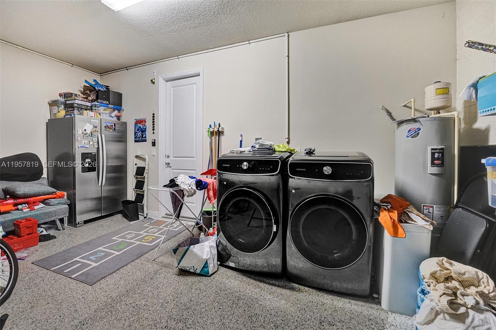 1033 3 / 3 2104 кв.футов $ 2026-02-03 0 Фото