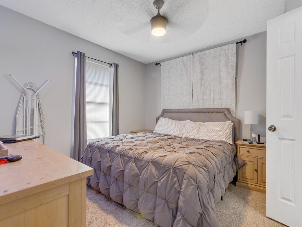 Ver detalles 542 3 / 2 1160 sq. ft. $ 2026-06-14 0 foto