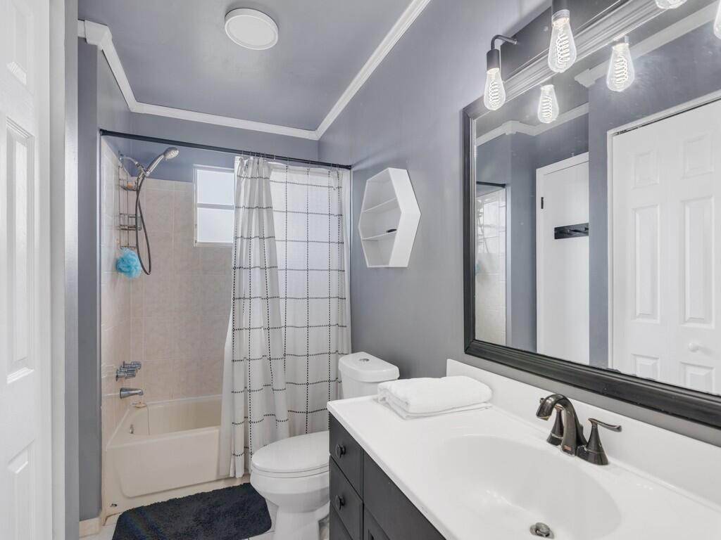 Ver detalles 542 3 / 2 1160 sq. ft. $ 2026-06-14 0 foto