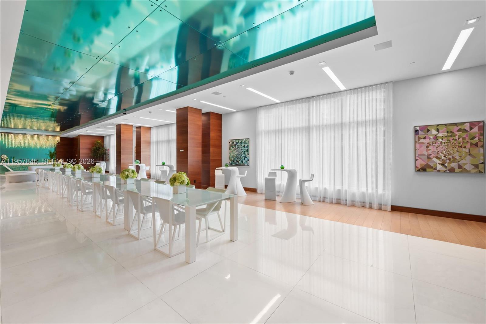 See details 4-1501 3 / 4 1892 sq. ft. $ 2026-02-03 0 Photo