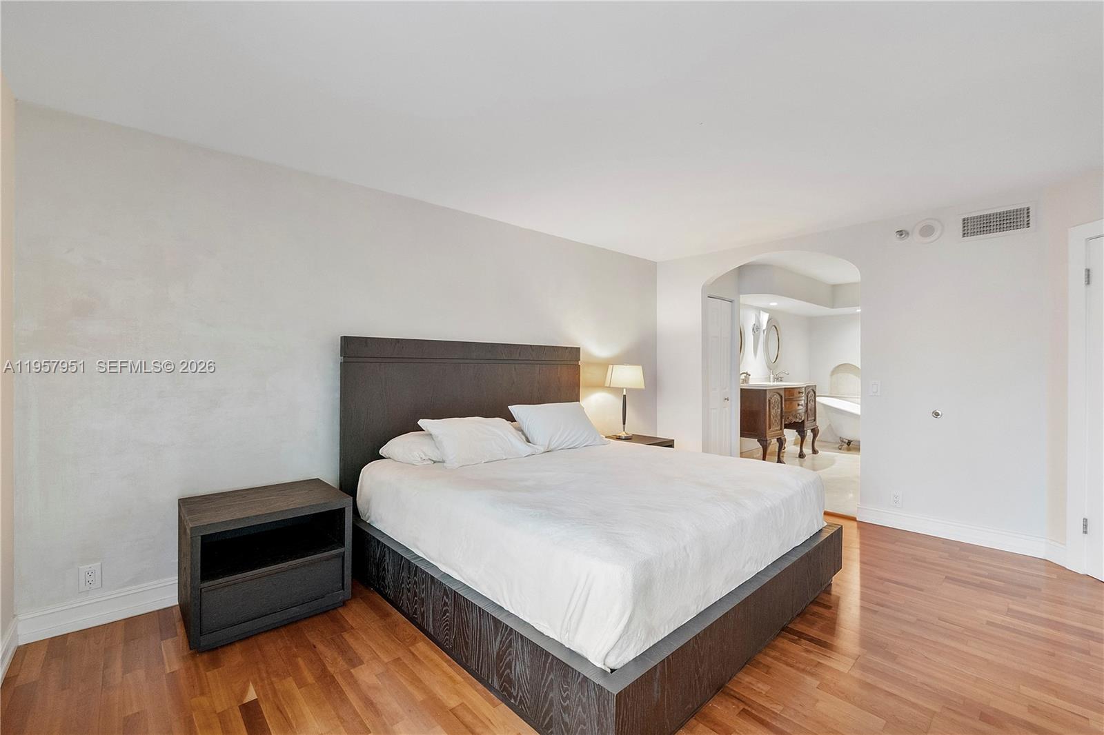 Photo of 3500 Mystic Pointe Dr  #1407, Aventura, Florida, 33180 - 