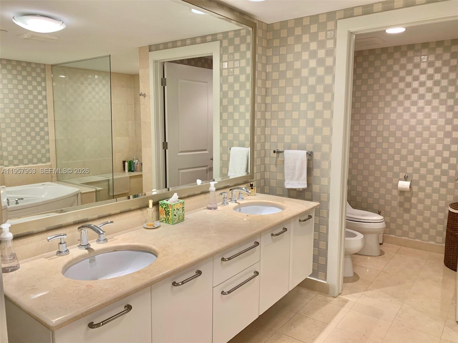 Photo of 3101 Ocean Dr  #1701, Hollywood, Florida, 33019 - 