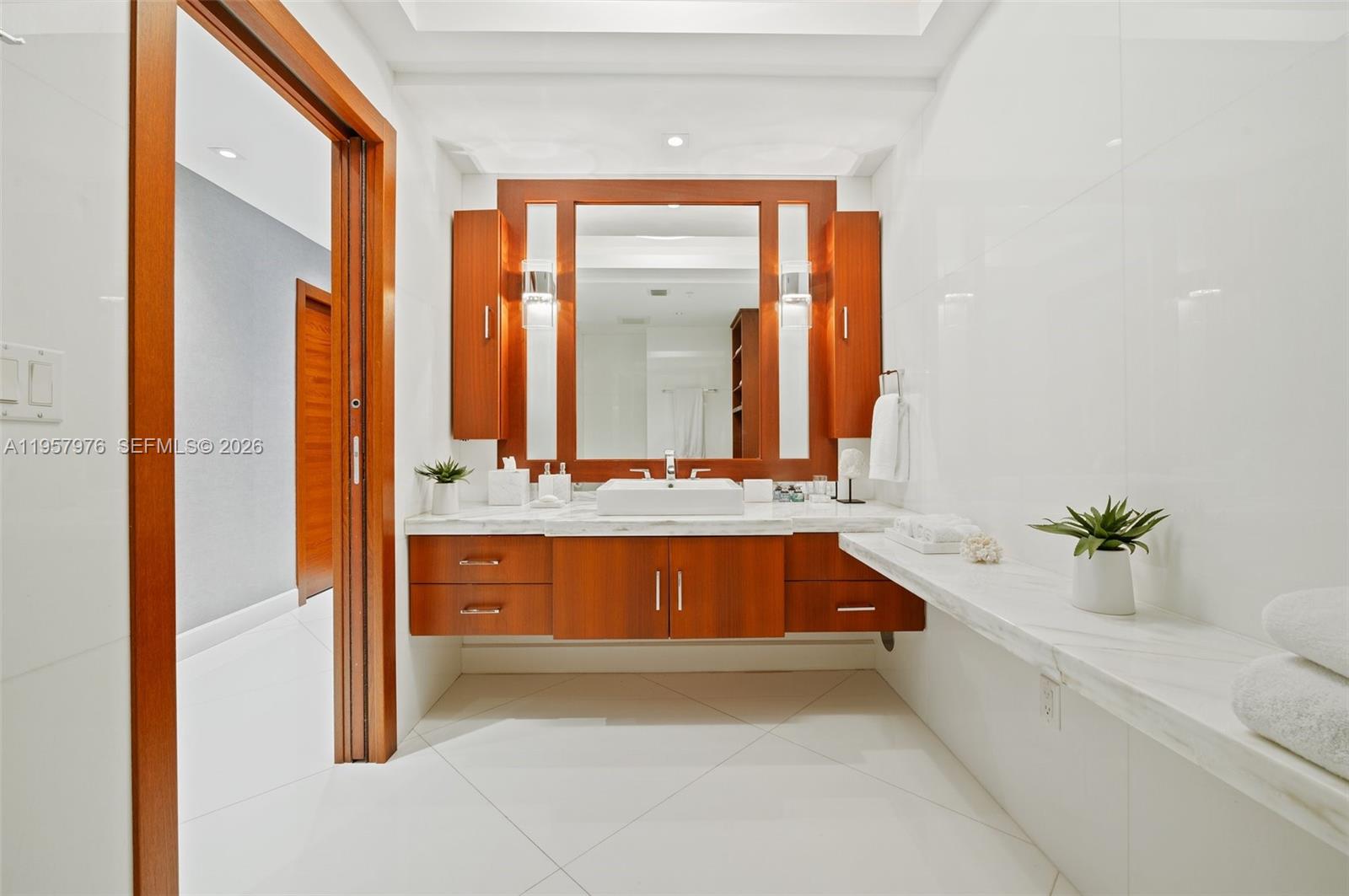 5201 3 / 4 3016 sq. ft. $ 2026-02-03 0 Photo