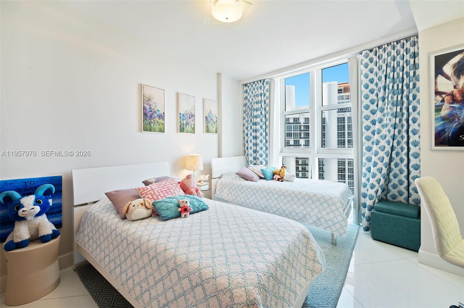 5201 3 / 4 3016 sq. ft. $ 2026-02-03 0 Photo