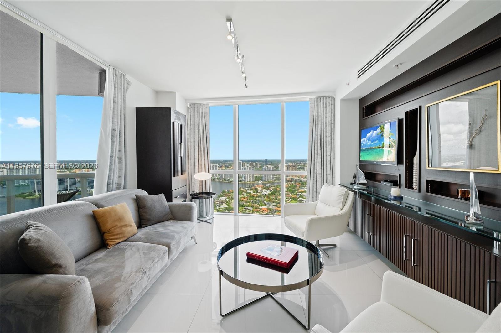 5201 3 / 4 3016 sq. ft. $ 2026-02-03 0 Photo