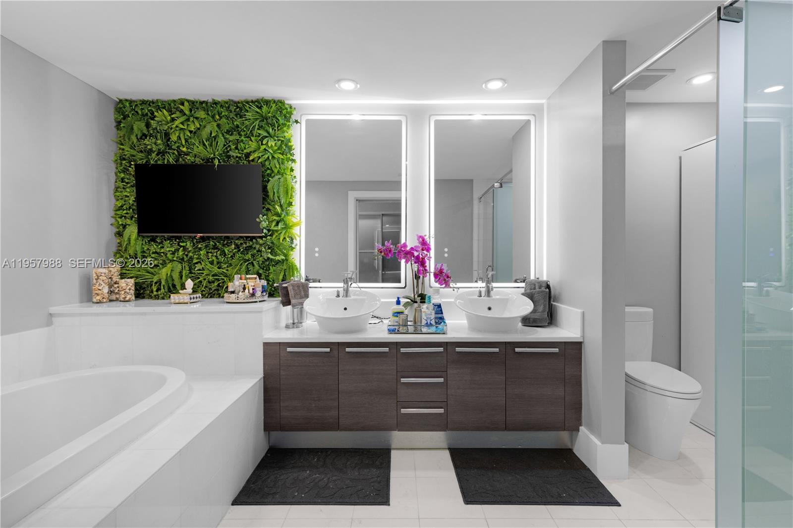 Photo of 2950 188th St  #122, Aventura, Florida, 33180 - 