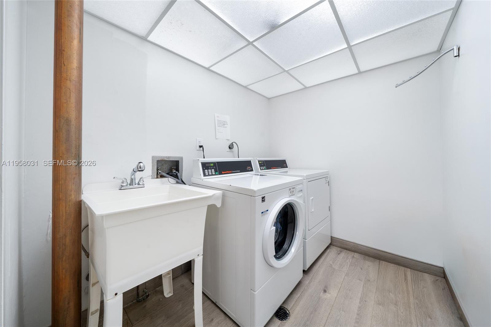 Photo of 2301 Ocean Dr  #2507, Hollywood, Florida, 33019 - 