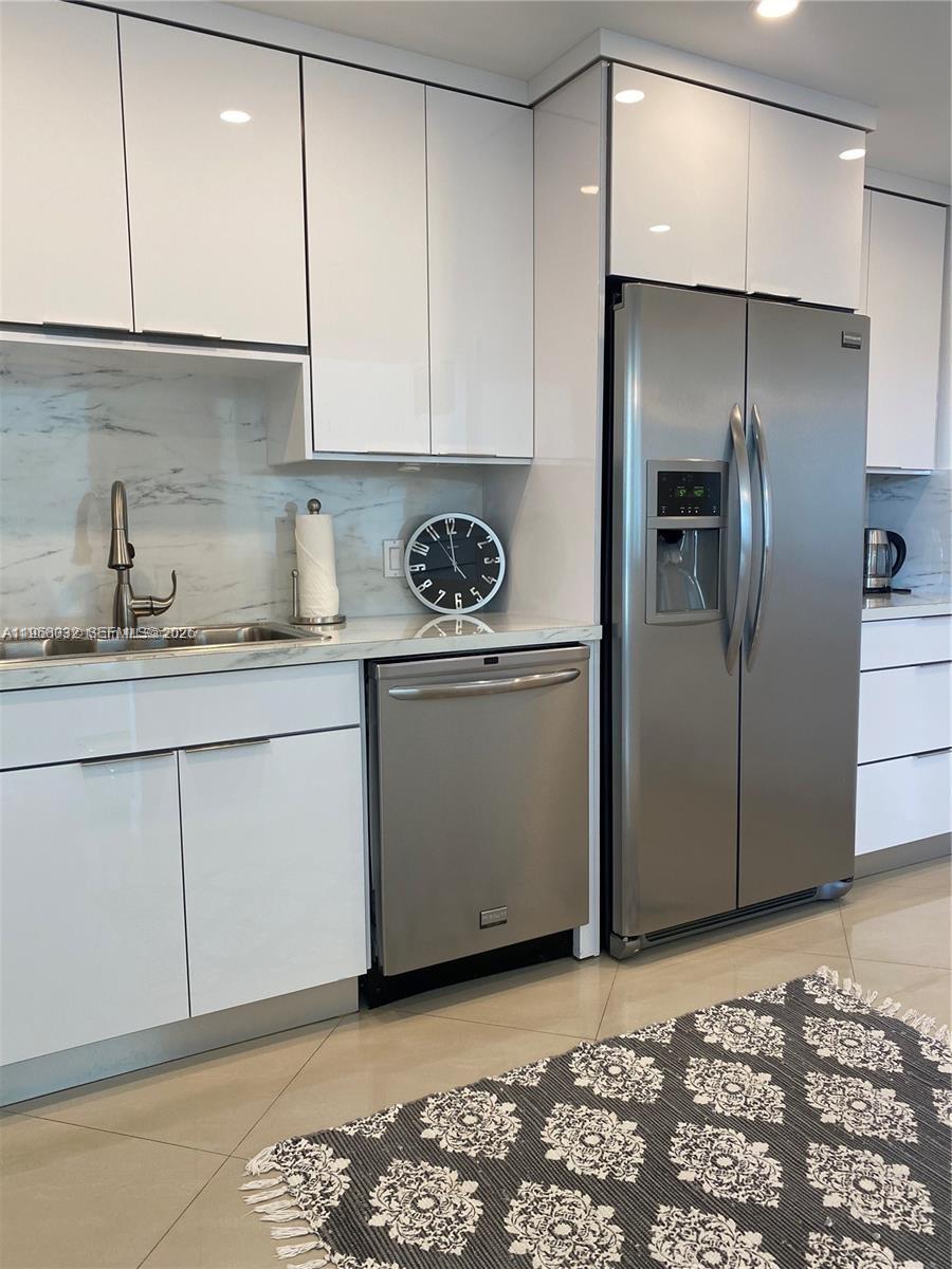 Photo of 3801 Ocean Dr  #PH16S, Hollywood, Florida, 33019 - 