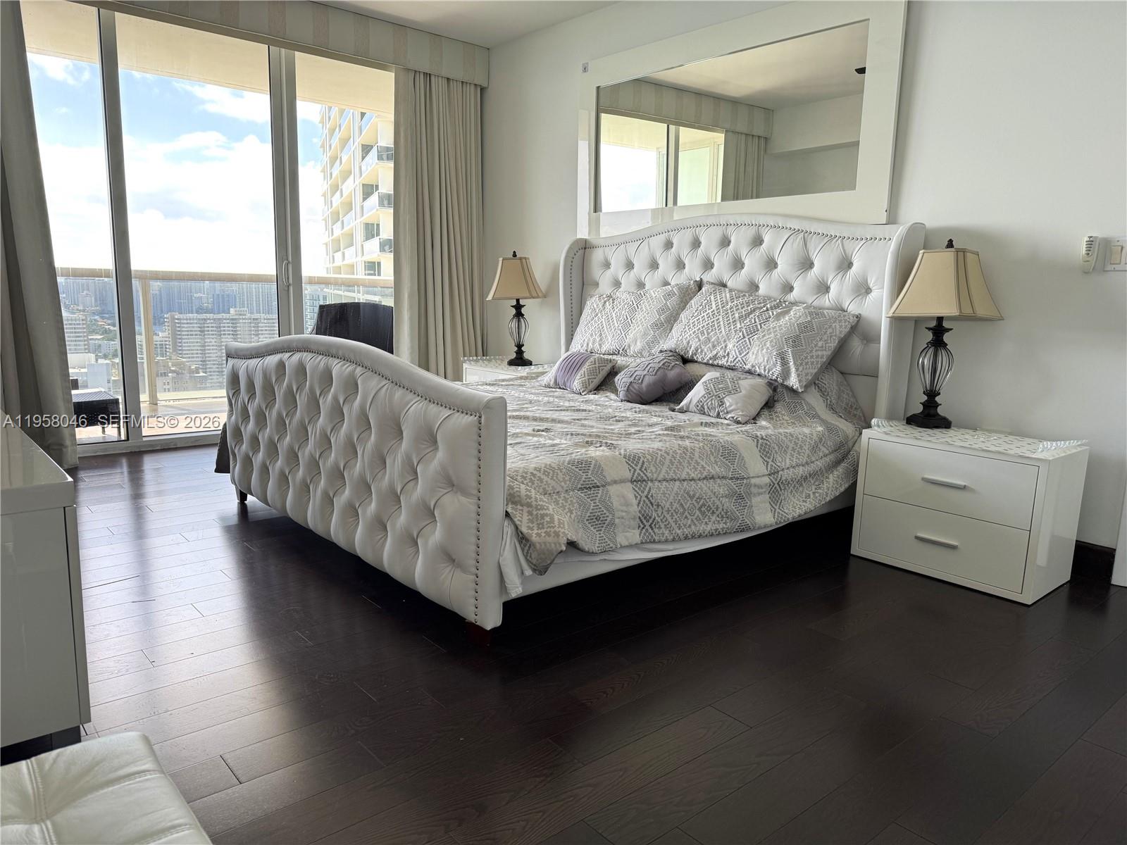 3303 2 / 3 1733 sq. ft. $ 2026-03-04 0 foto