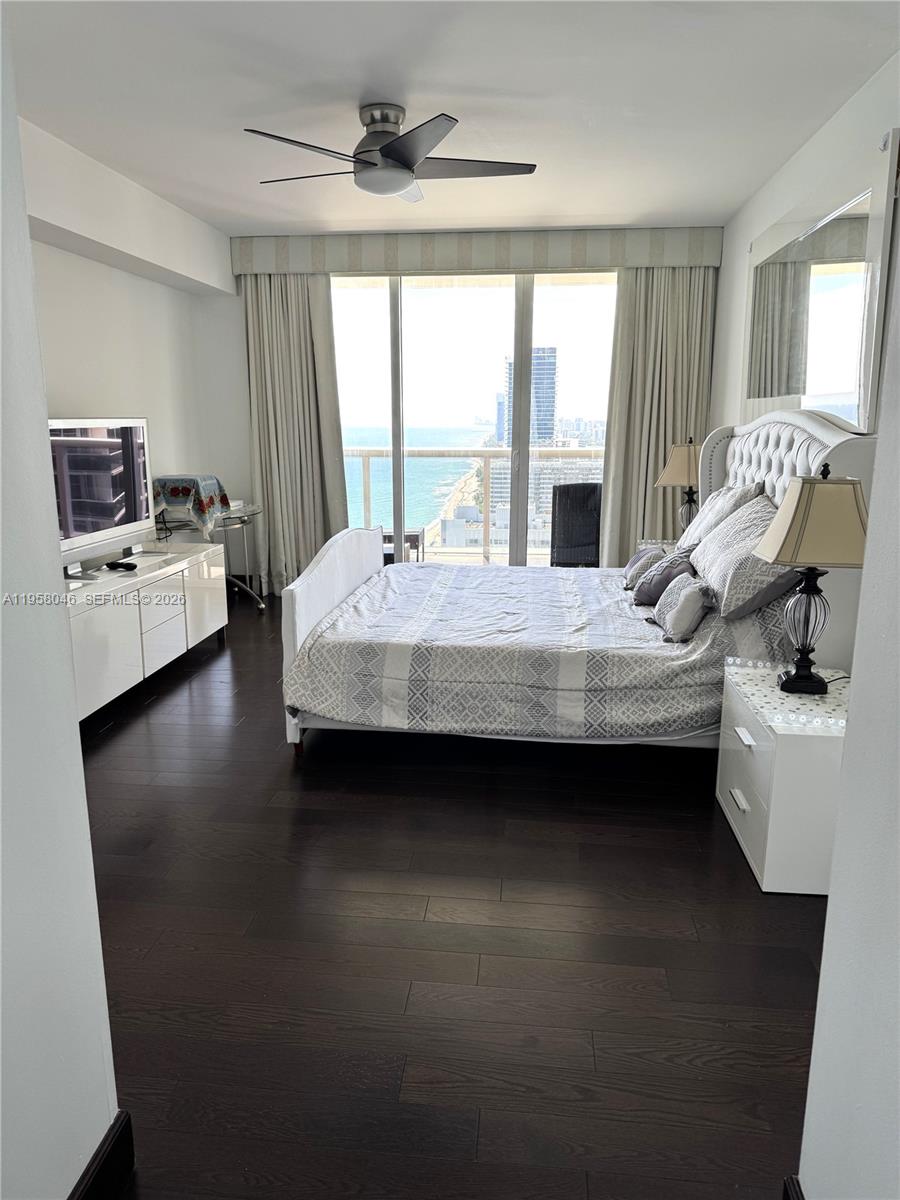 3303 2 / 3 1733 sq. ft. $ 2026-03-04 0 foto