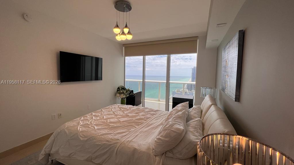 3404 3 / 3 1675 sq. ft. $ 2026-03-24 0 foto