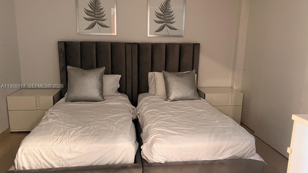 3404 3 / 3 1675 sq. ft. $ 2026-03-24 0 foto