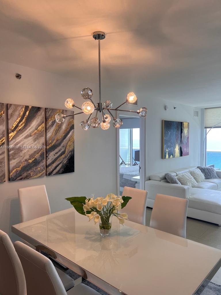 3404 3 / 3 1675 sq. ft. $ 2026-03-24 0 foto