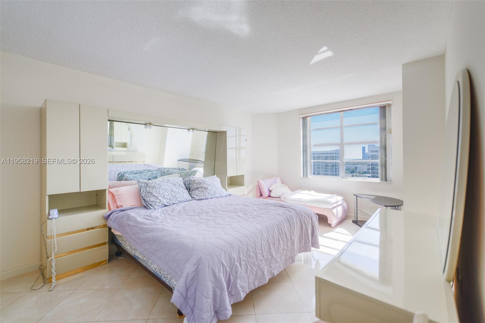 See details 12R 2 / 2 1275 sq. ft. $ 2026-02-03 0 Photo