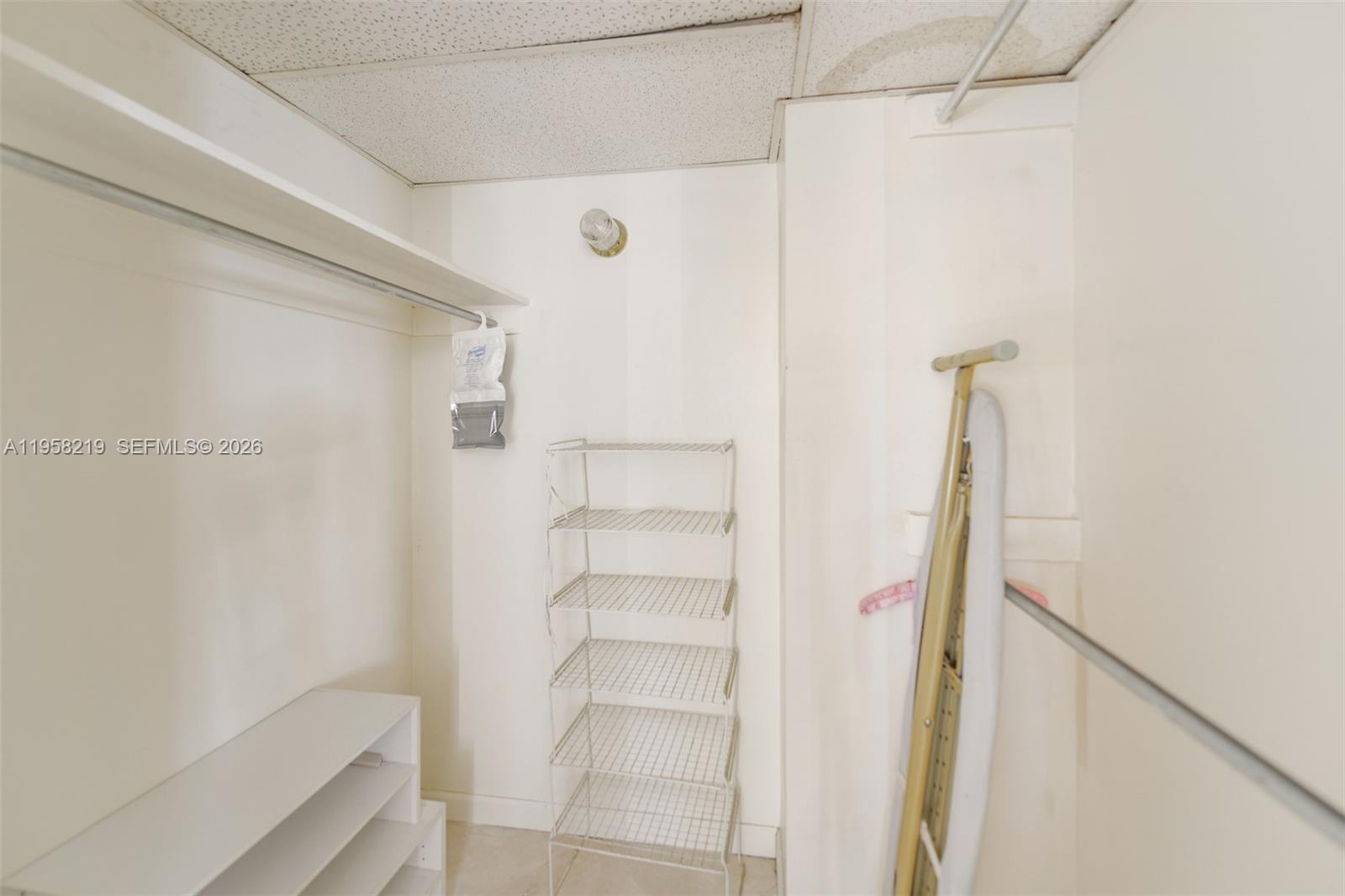 See details 12R 2 / 2 1275 sq. ft. $ 2026-02-03 0 Photo