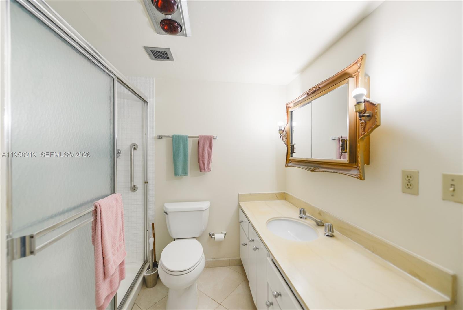 See details 12R 2 / 2 1275 sq. ft. $ 2026-02-03 0 Photo