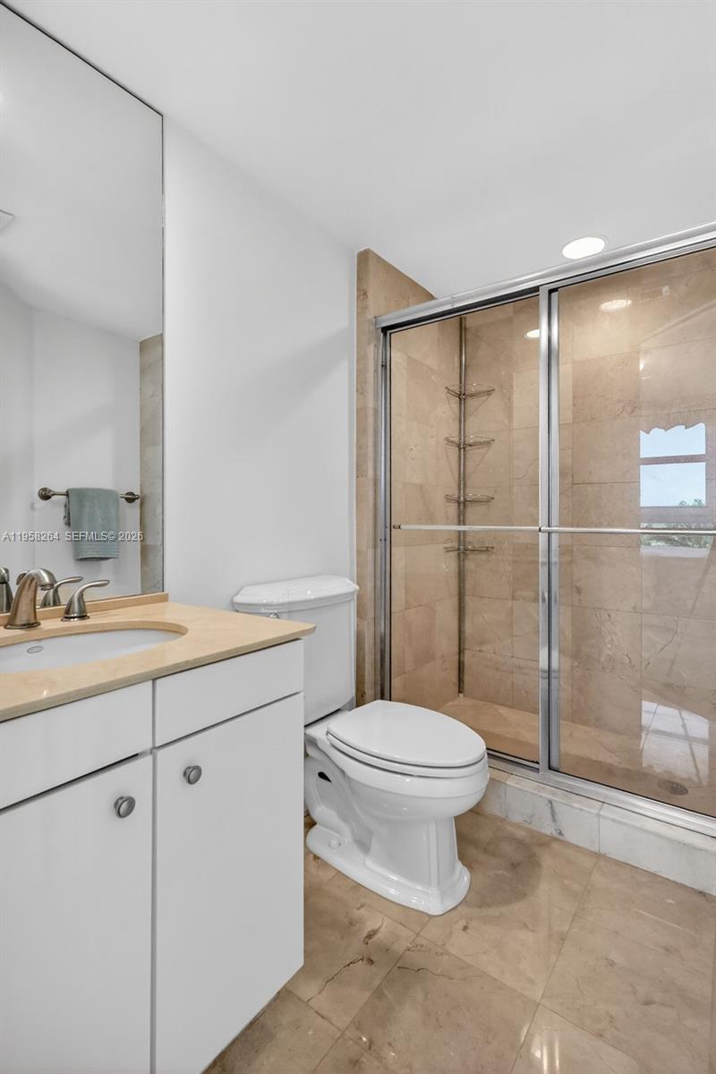 Photo of 19333 Collins Ave  #510, Sunny Isles Beach, Florida, 33160 - 2nd bathroom