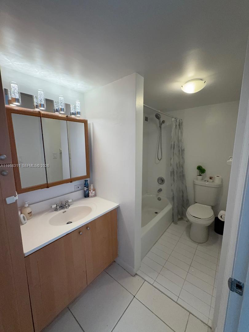 Photo of 16919 Bay Rd  #507, Sunny Isles Beach, Florida, 33160 - 