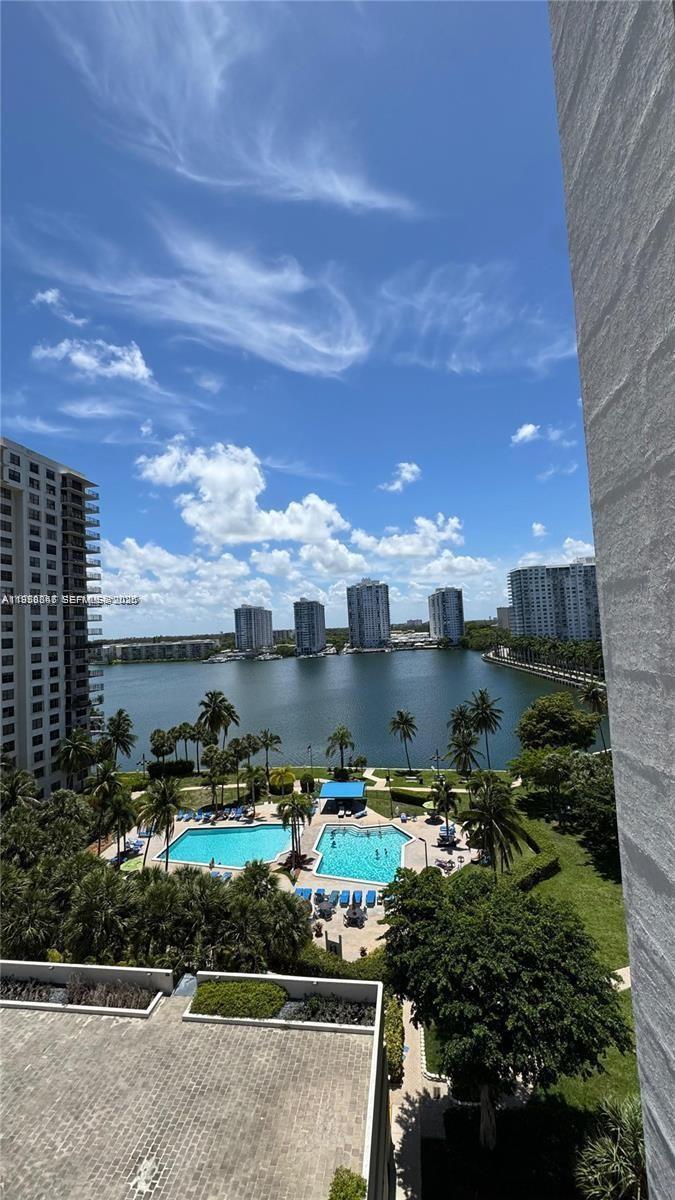 Photo of 18181 31st Ct  #1009, Aventura, Florida, 33160 - 