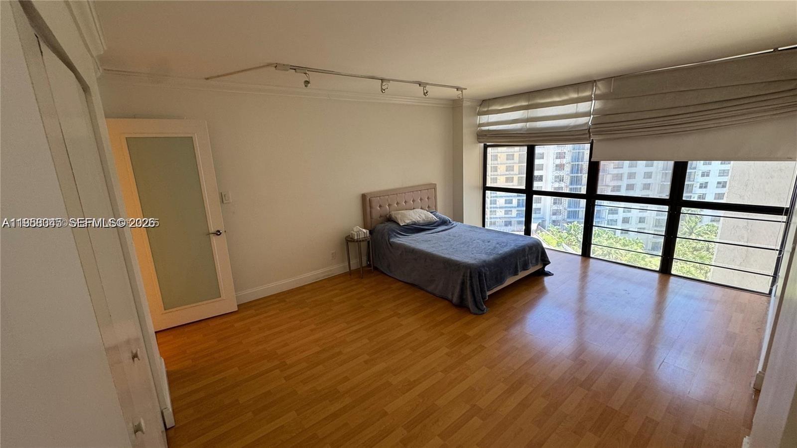 Photo of 18181 31st Ct  #1009, Aventura, Florida, 33160 - 