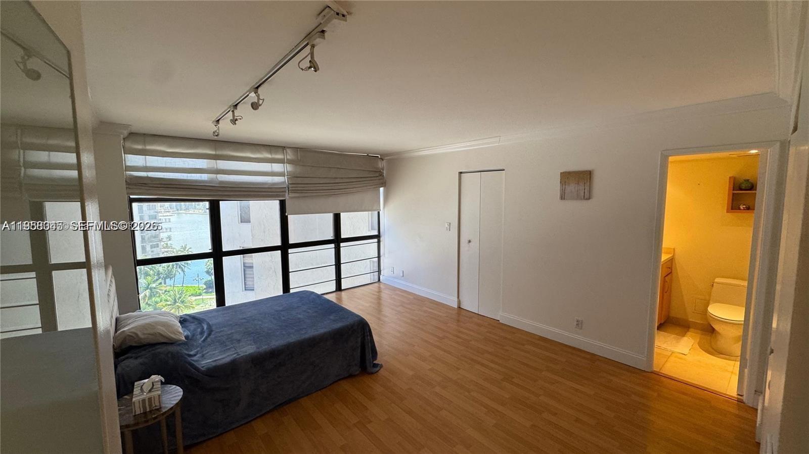 Photo of 18181 31st Ct  #1009, Aventura, Florida, 33160 - 