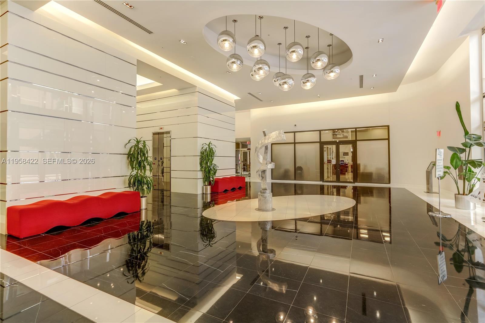 1007  /   кв.футов $ 2026-02-03 0 Фото