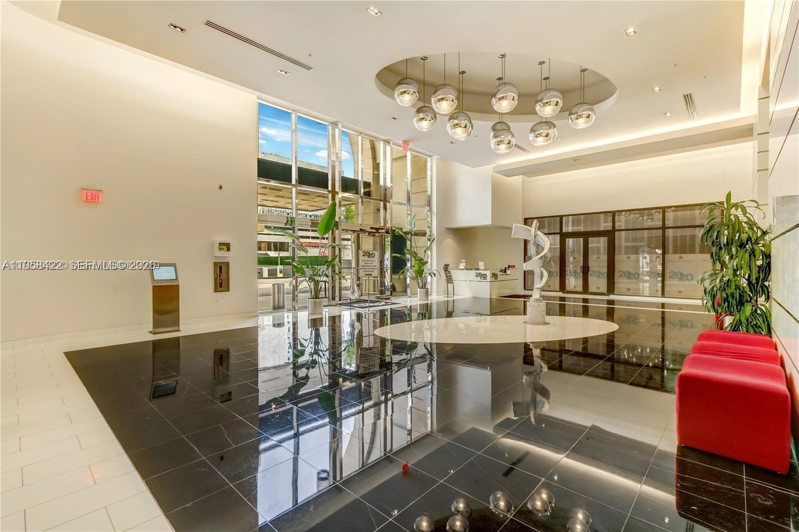 1007  /   кв.футов $ 2026-02-03 0 Фото